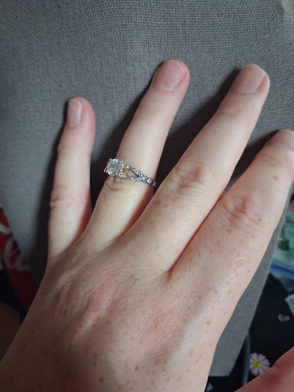 Engagement ring - Picture 6 of 6